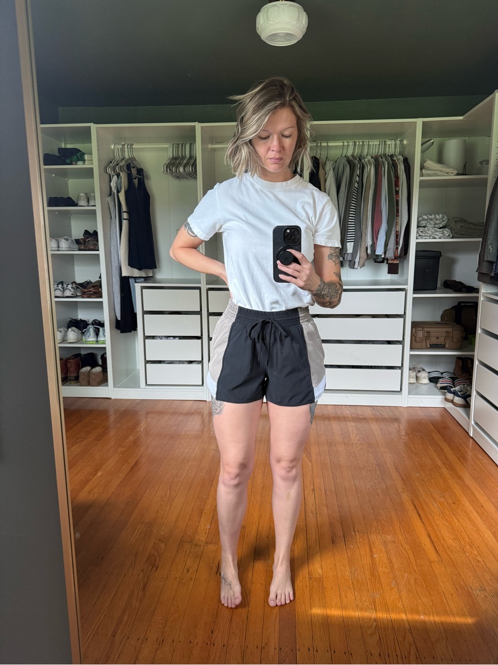 Abercrombie & Fitch Black and Beige Colorblock Athletic Shorts